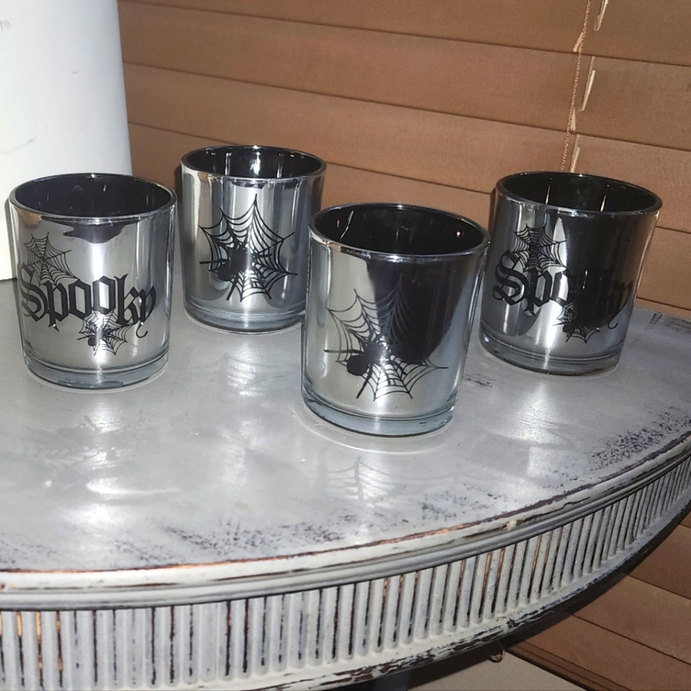 HALLOWEEN VOTIVE CANDLE SET